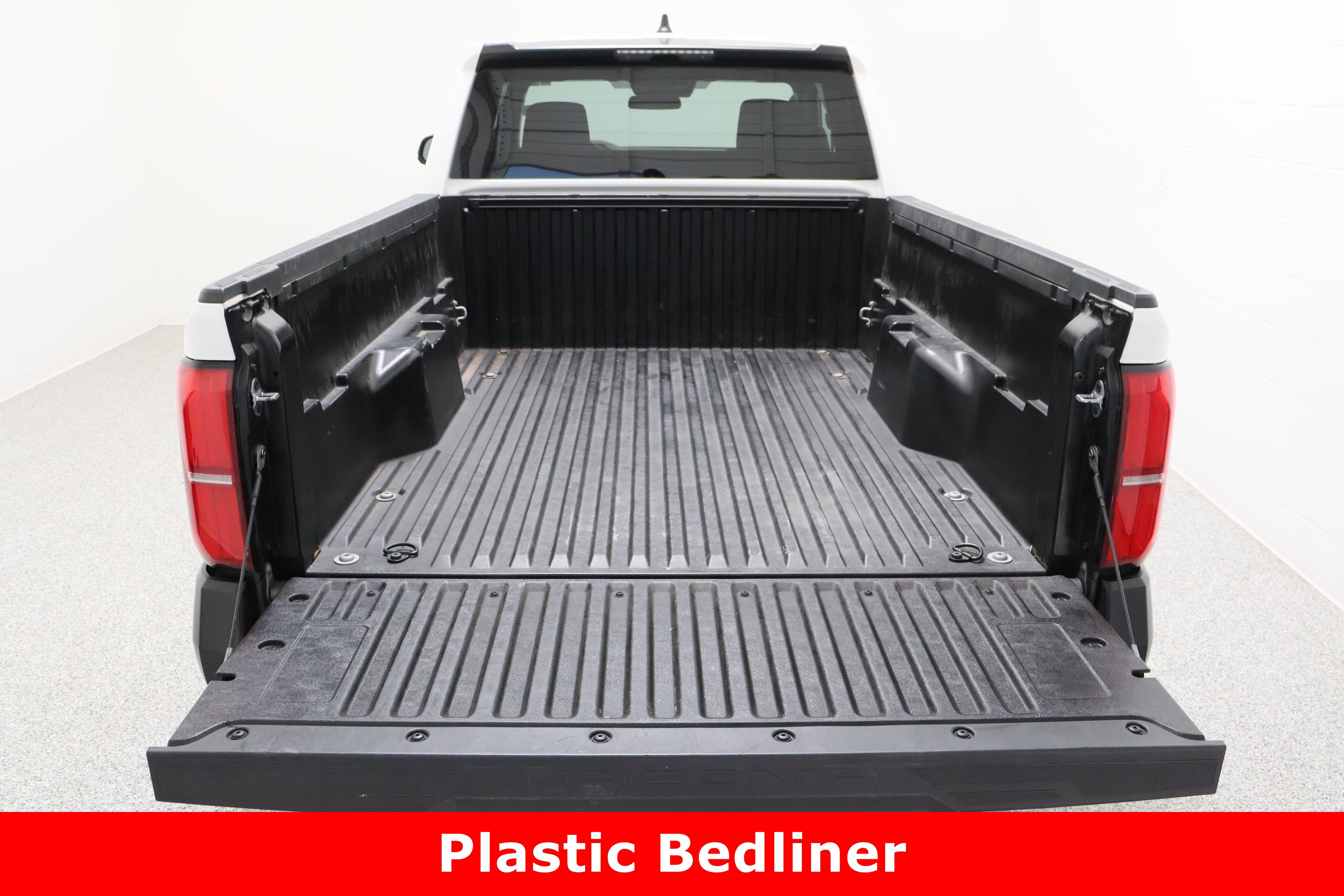 Certified 2024 Toyota Tacoma SR image 25