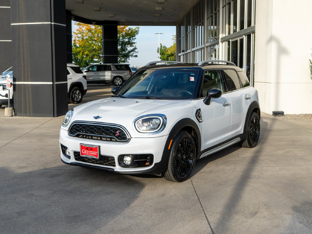 Used 2018 MINI Cooper Countryman S FWD image 3