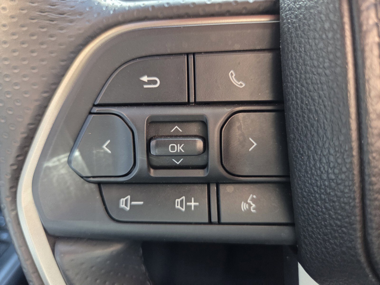 Used 2025 Toyota 4Runner TRD Off-Road Premium image 27