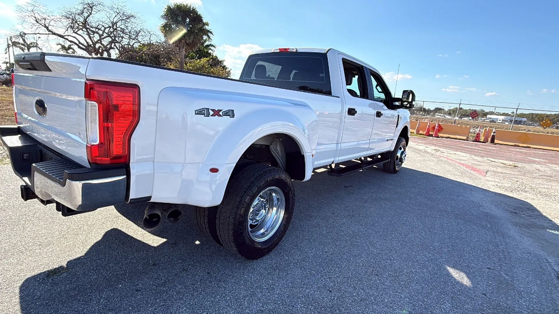 Used 2017 Ford F350 XL w/ Power Equipment Group image 7