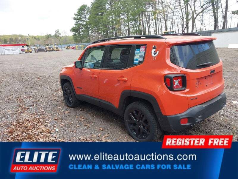 Used 2017 Jeep Renegade Altitude AWD/4WD image 5