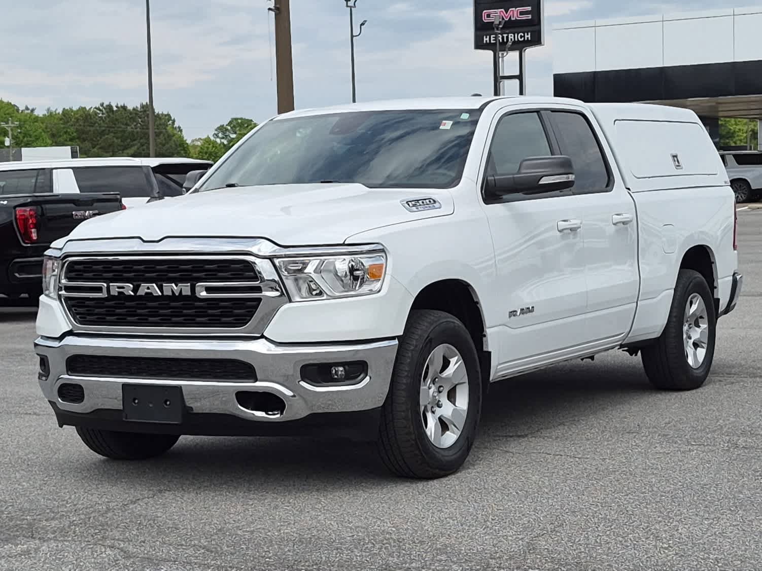 Used 2022 RAM 1500 Big Horn AWD/4WD image 1