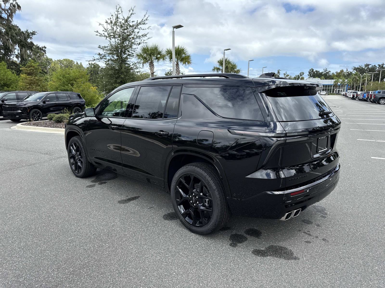 New 2026 Chevrolet Traverse RS image 5