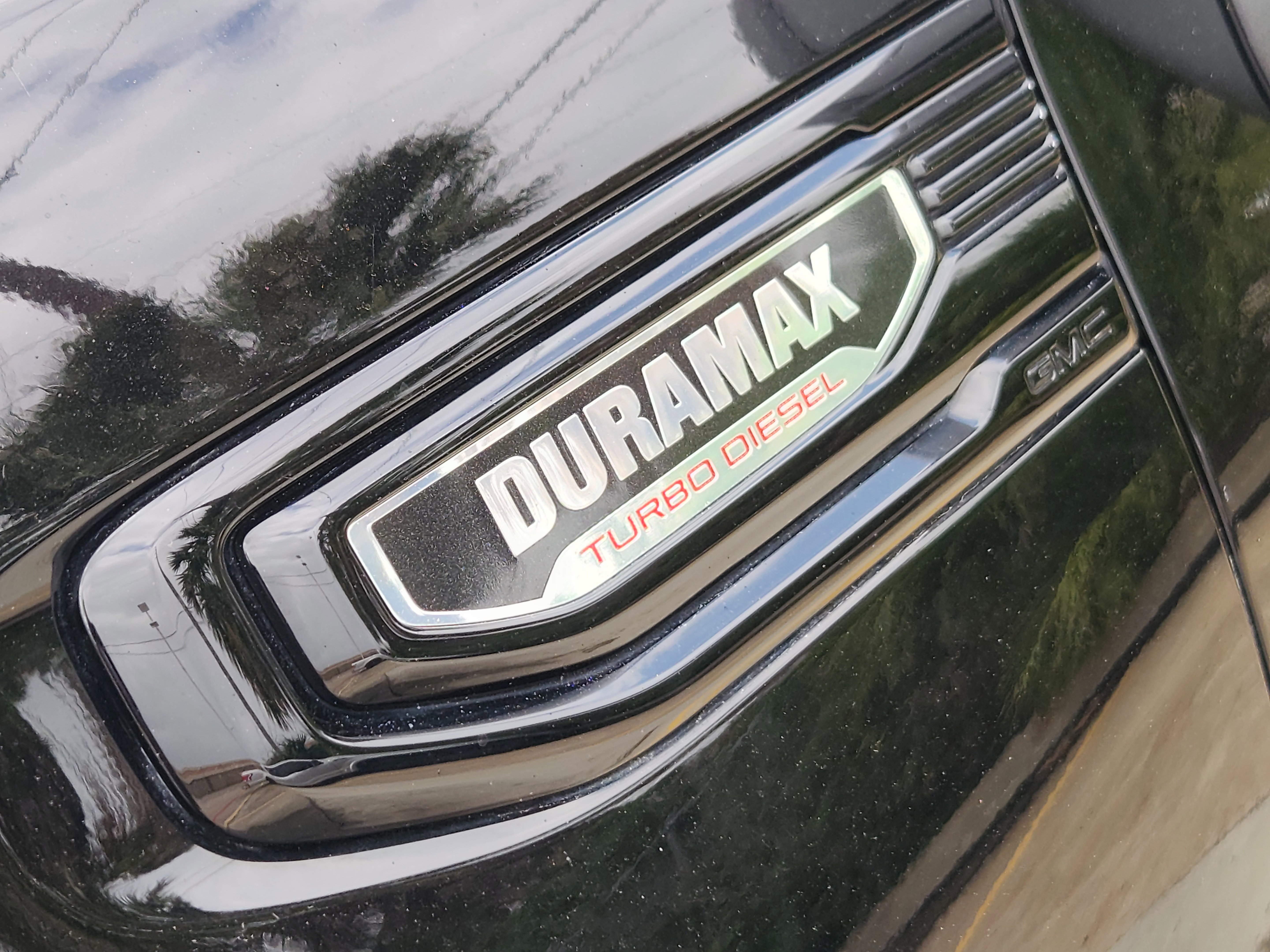 Used 2022 GMC Sierra 1500 Elevation w/ LPO, Elevation Black Package AWD/4WD image 8