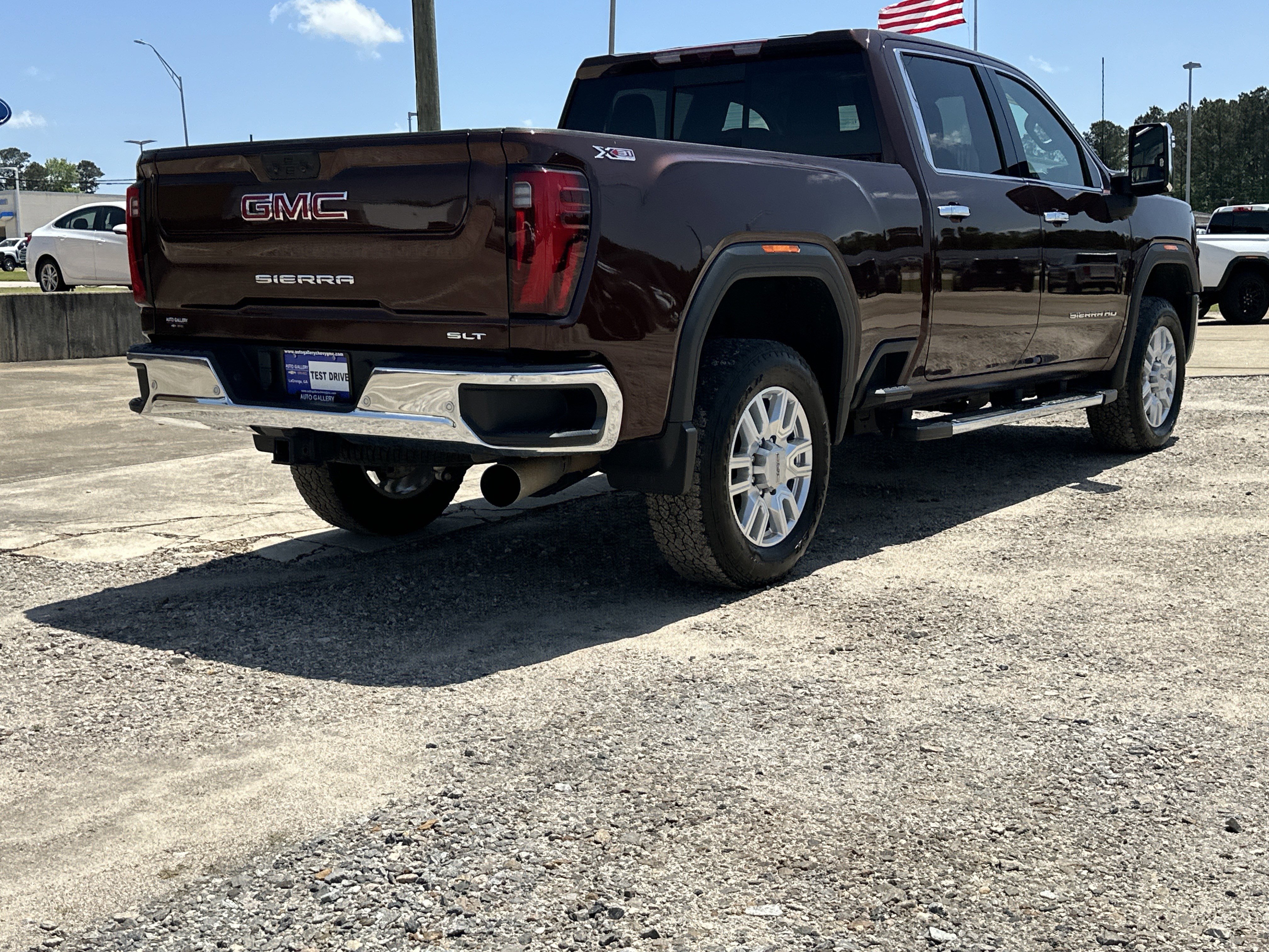 Certified 2024 GMC Sierra 2500 SLT w/ SLT Premium Package AWD/4WD image 9