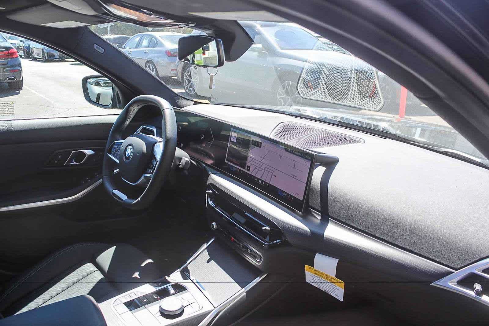 Used 2026 BMW 330i Sedan w/ Convenience Package RWD image 15