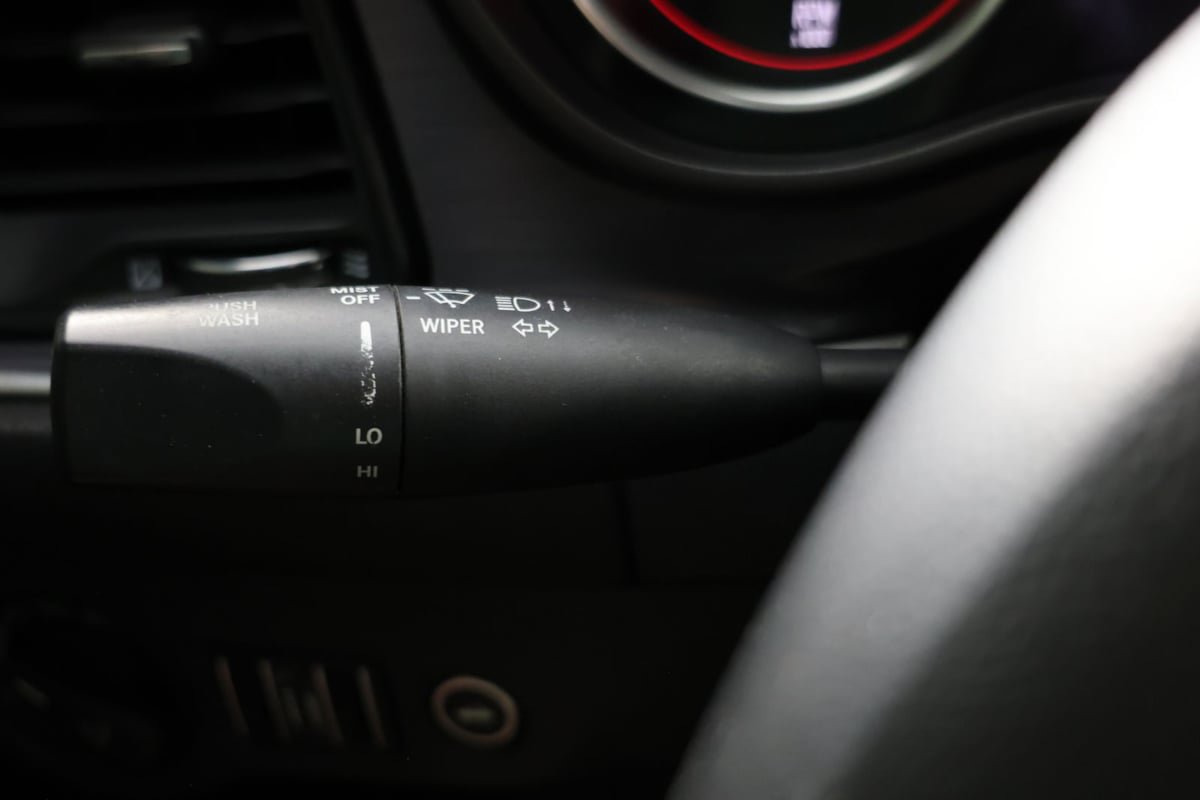 Used 2015 Dodge Challenger R/T Scat Pack RWD image 24