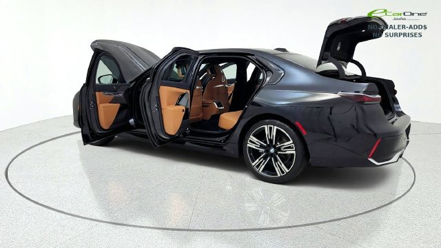 Used 2026 BMW 740i xDrive AWD/4WD image 16