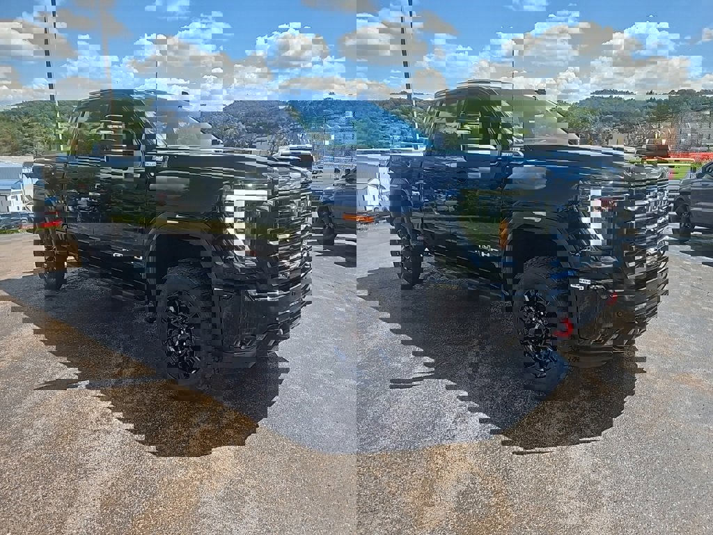 New 2026 GMC Sierra 3500 AT4 image 7