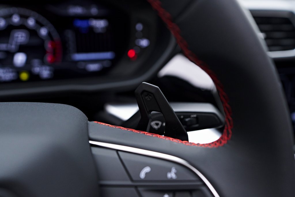 Used 2022 Lamborghini Urus image 66