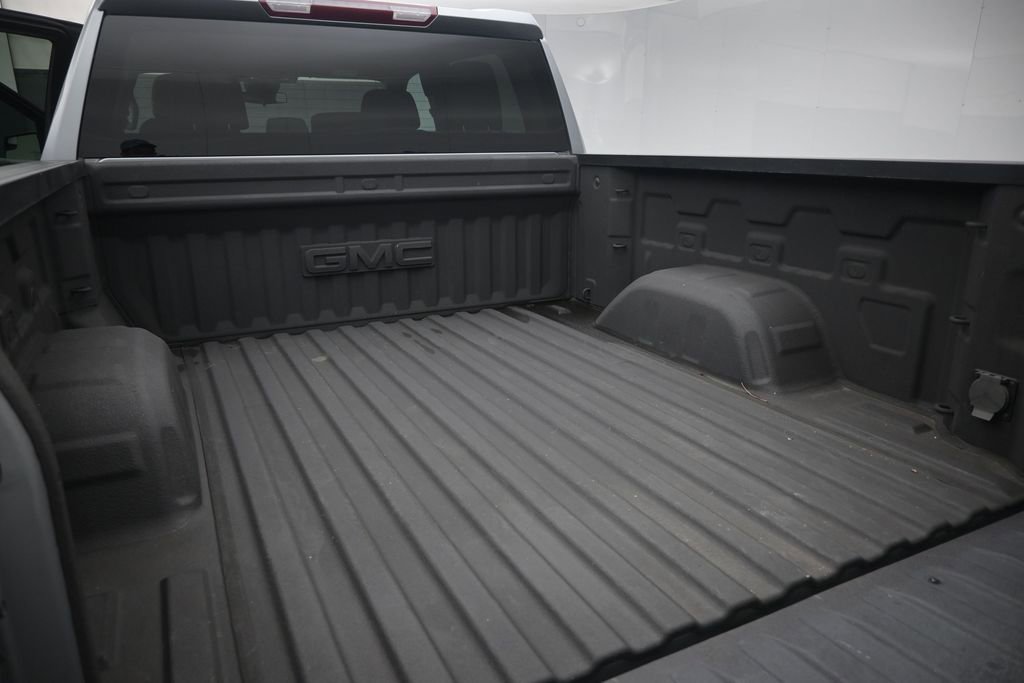 Used 2023 GMC Sierra 1500 Elevation AWD/4WD image 9