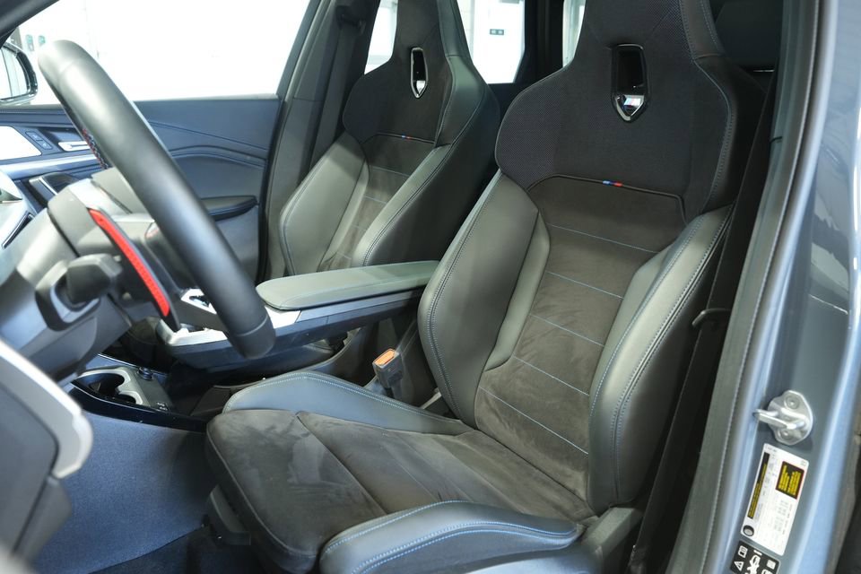 Used 2025 BMW X1 M35i w/ Premium Package image 26