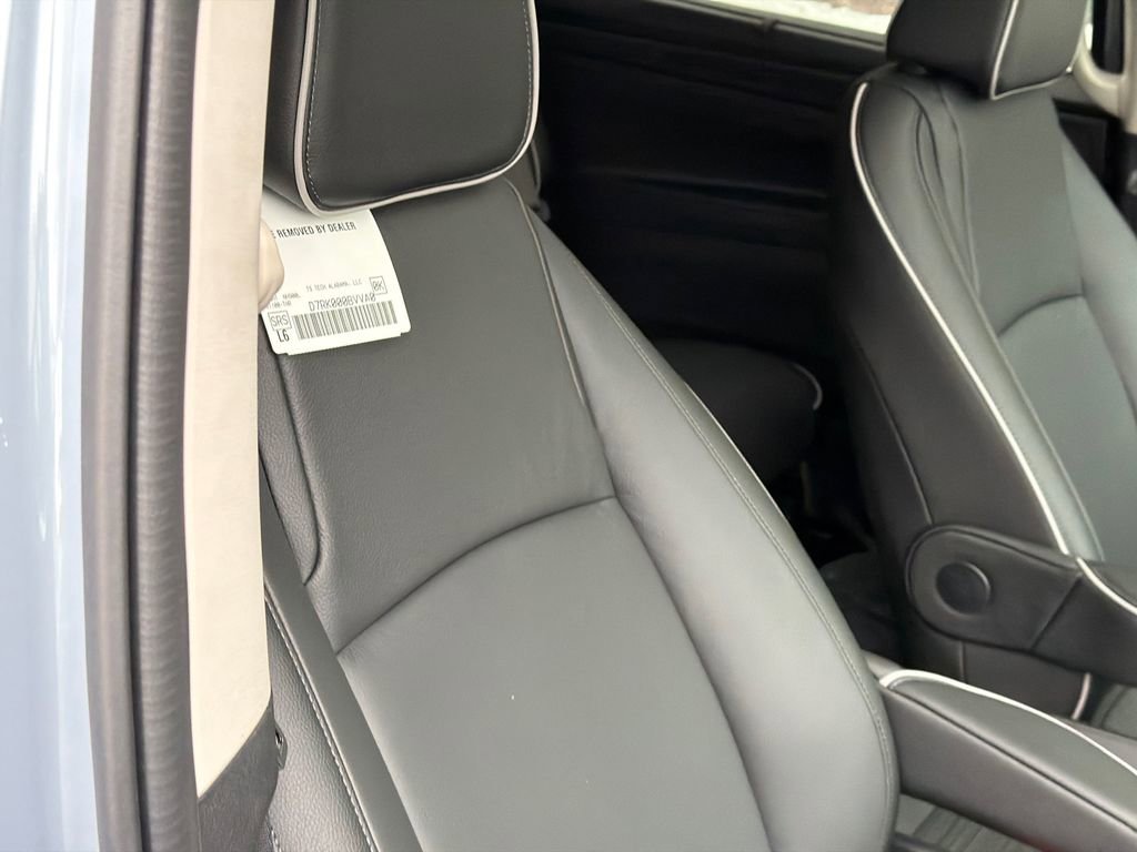 New 2026 Honda Odyssey Touring image 11