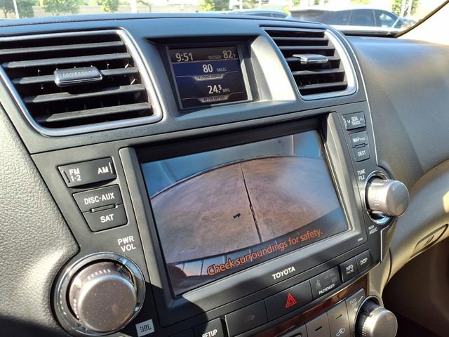 Used 2011 Toyota Highlander Limited AWD/4WD image 12