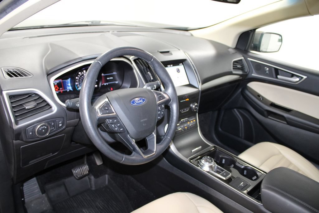 Used 2019 Ford Edge SEL w/ Equipment Group 201A FWD image 24
