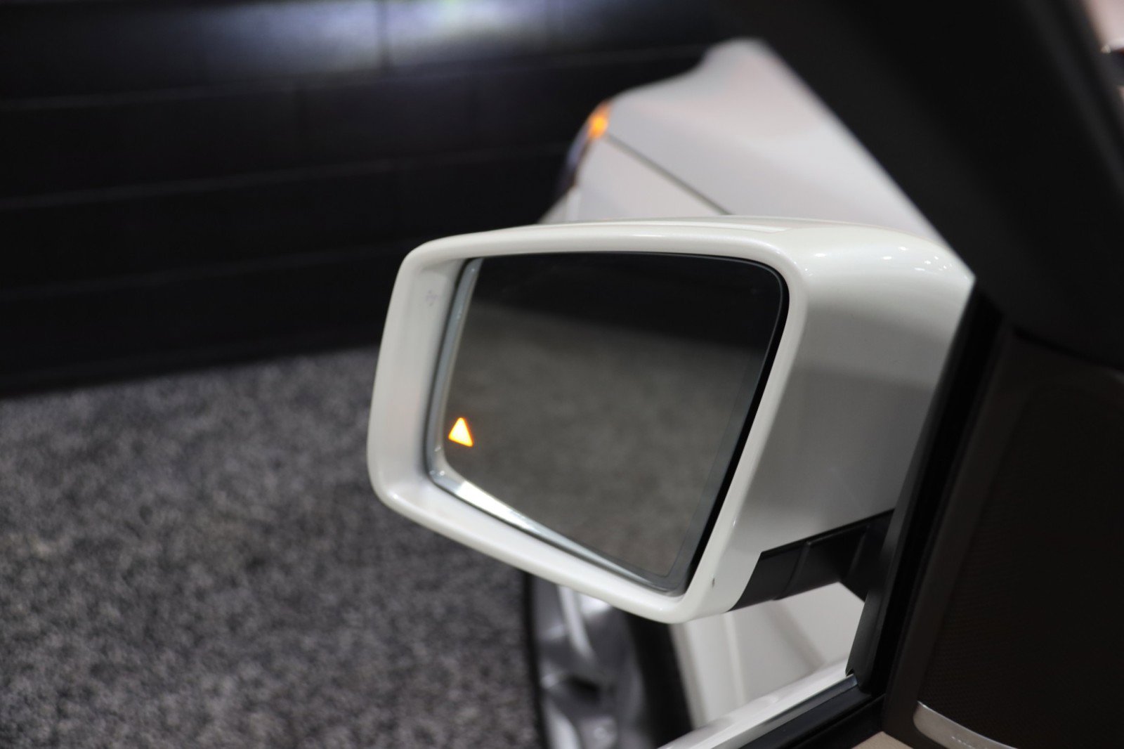 Used 2013 Mercedes-Benz GL 550 4MATIC AMG Sport 4dr Suv image 62