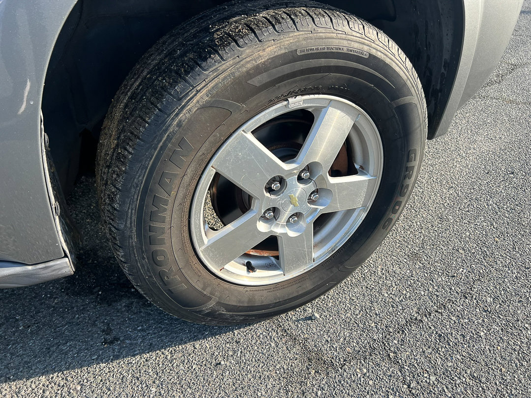 Used 2005 Chevrolet Equinox LS w/ Preferred Equipment Group image 8