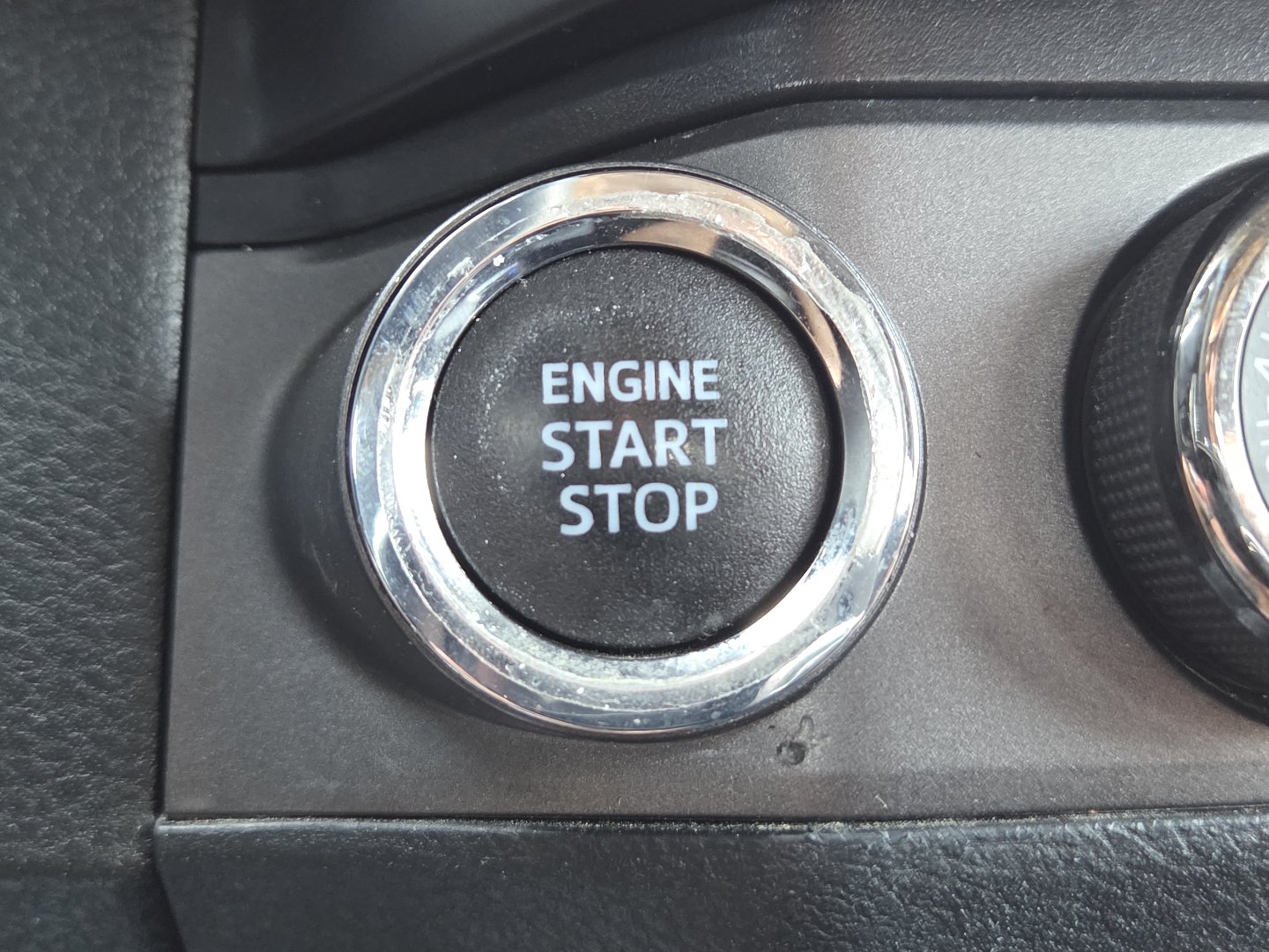 Used 2021 Toyota Tacoma TRD Off-Road AWD/4WD image 31