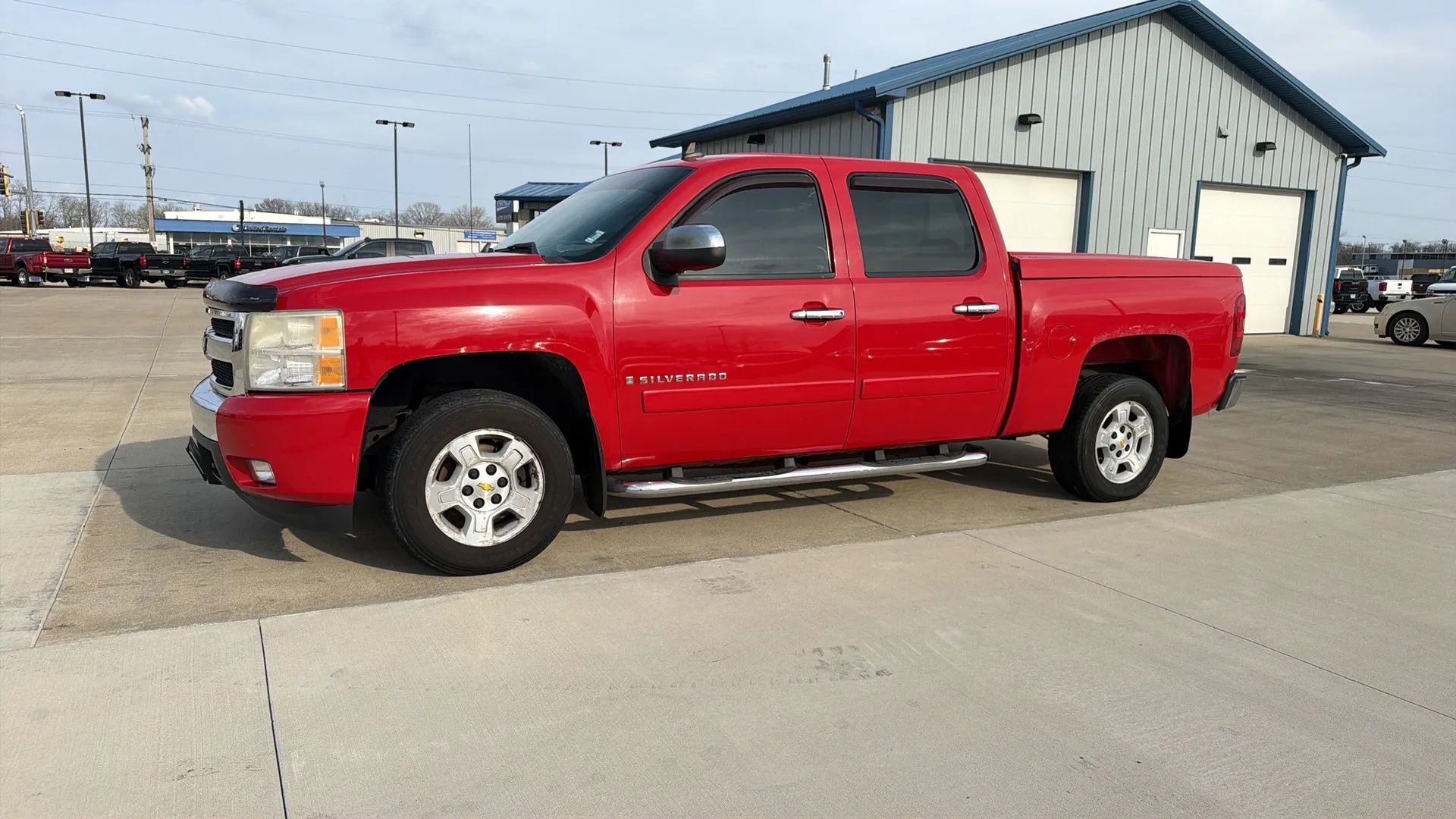 Used 2008 Chevrolet Silverado 1500 LT w/ Towing Package image 6