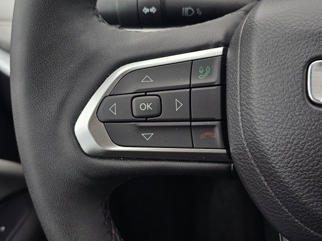Certified 2025 Jeep Compass Limited AWD/4WD image 30