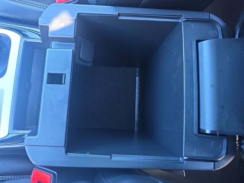 Used 2022 Ford Explorer ST image 37