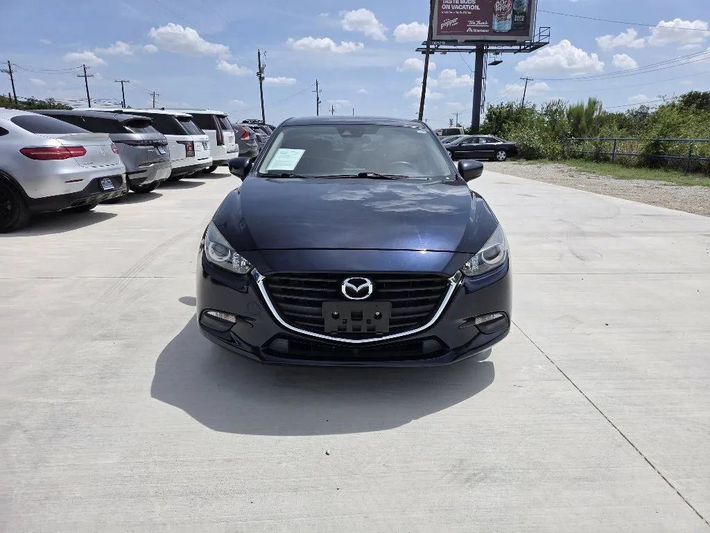 Used 2018 MAZDA MAZDA3 Touring FWD image 2