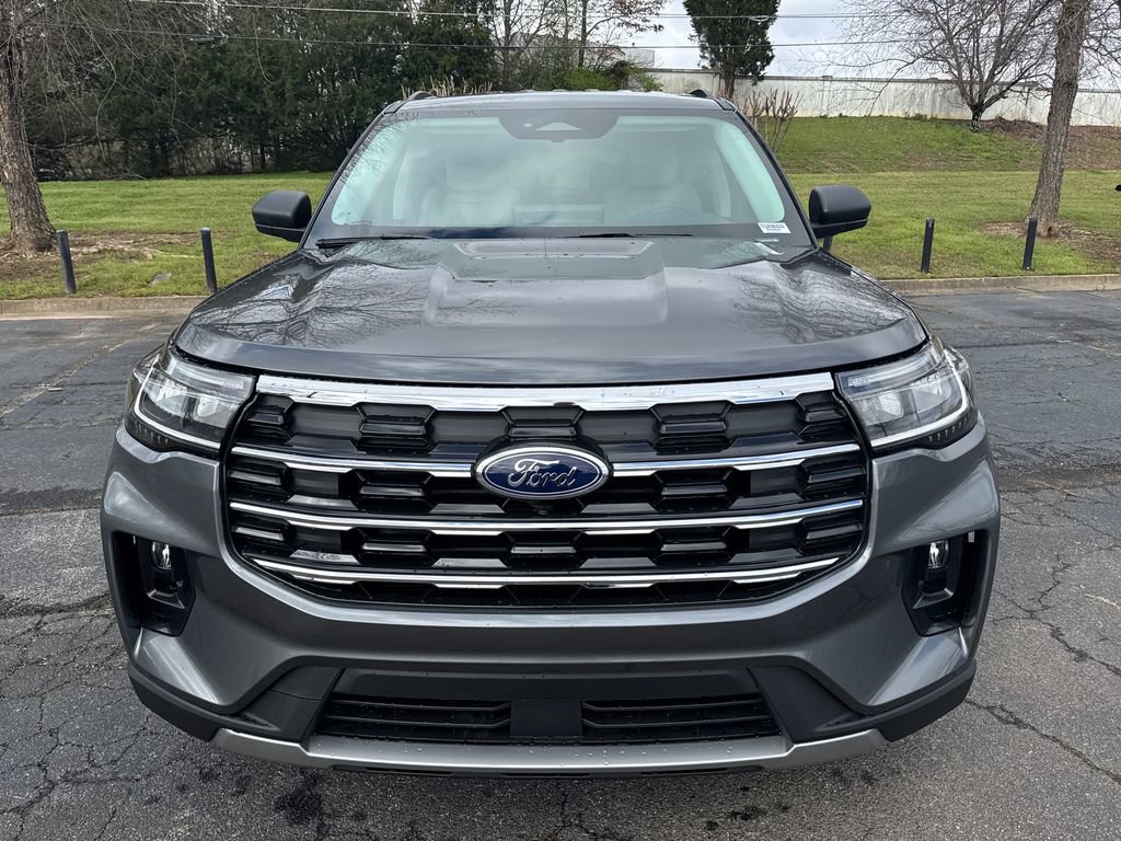 New 2026 Ford Explorer Active w/ Active Comfort Package image 4