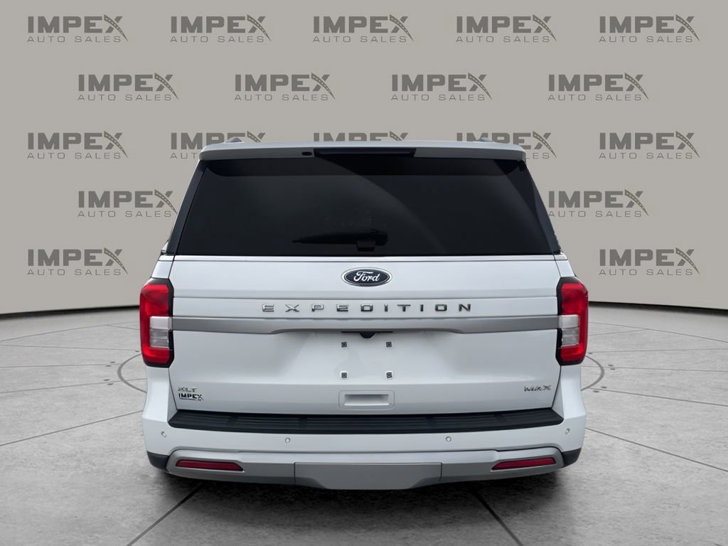 Used 2024 Ford Expedition Max XLT image 4