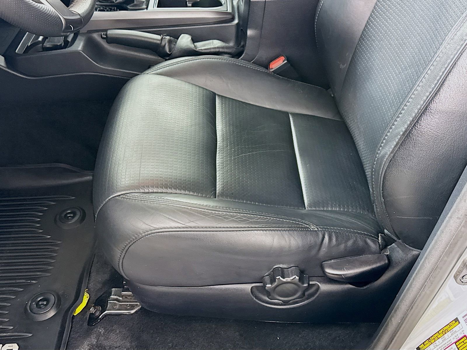 Used 2018 Toyota Tacoma TRD Off-Road image 16