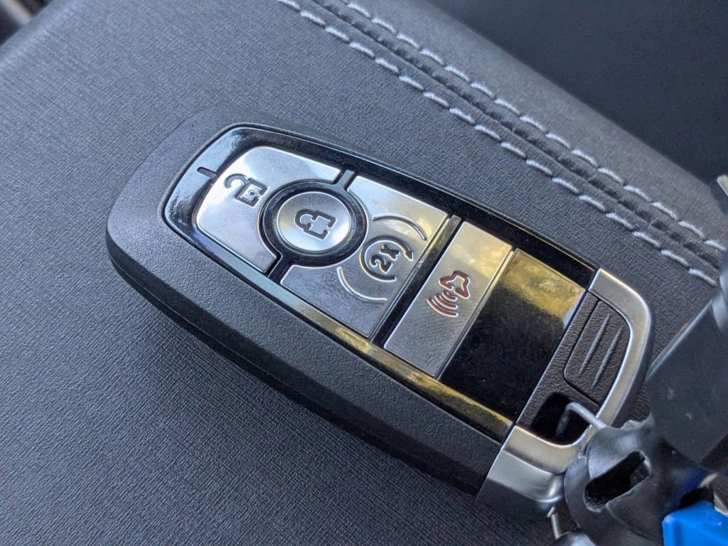 New 2025 Ford Bronco Badlands image 30