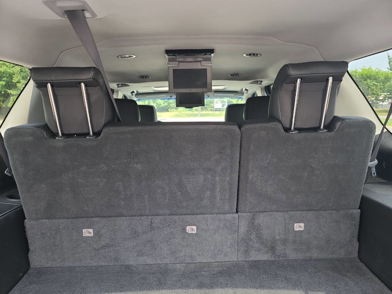Used 2019 Chevrolet Suburban LT AWD/4WD image 30