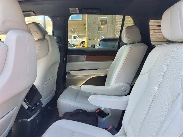 New 2026 Cadillac Vistiq Sport w/ LPO, Floor Liner Package image 23