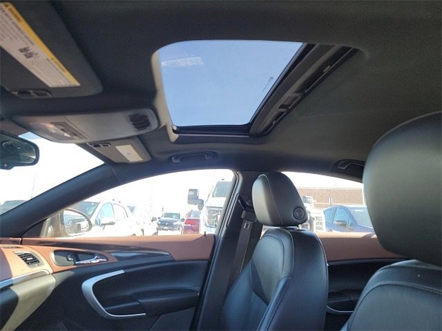 Used 2017 Buick Regal Turbo image 10