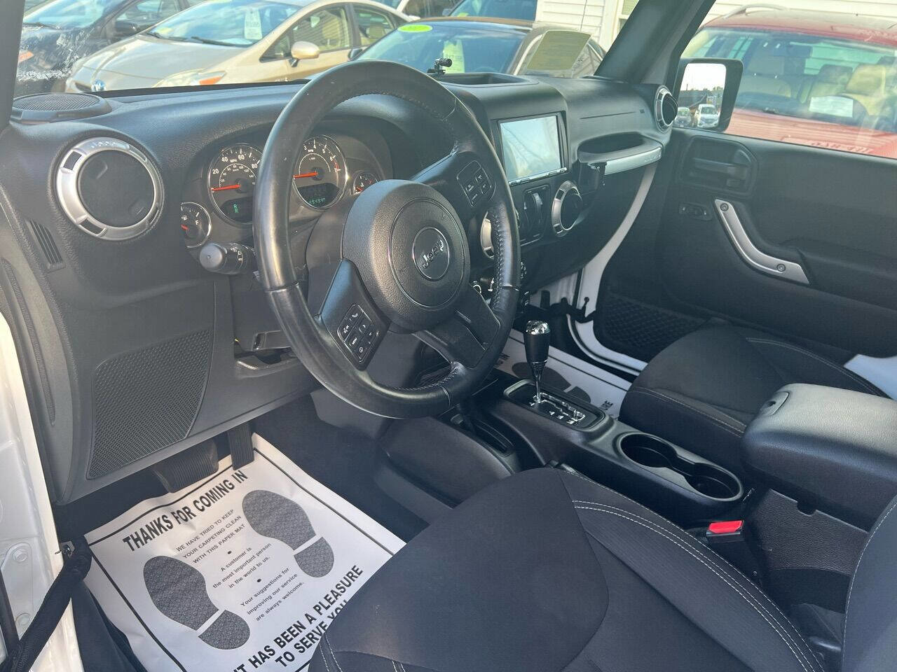 Used 2018 Jeep Wrangler Sahara w/ Connectivity Group image 14