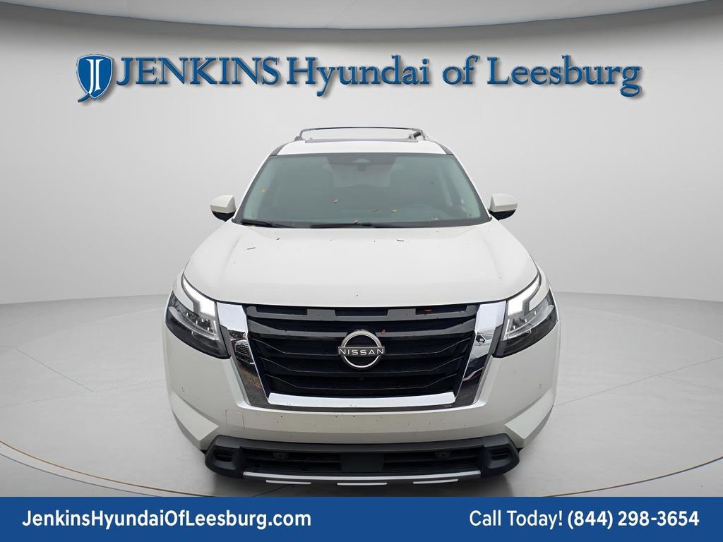 Used 2023 Nissan Pathfinder Platinum w/ Cargo Package image 8