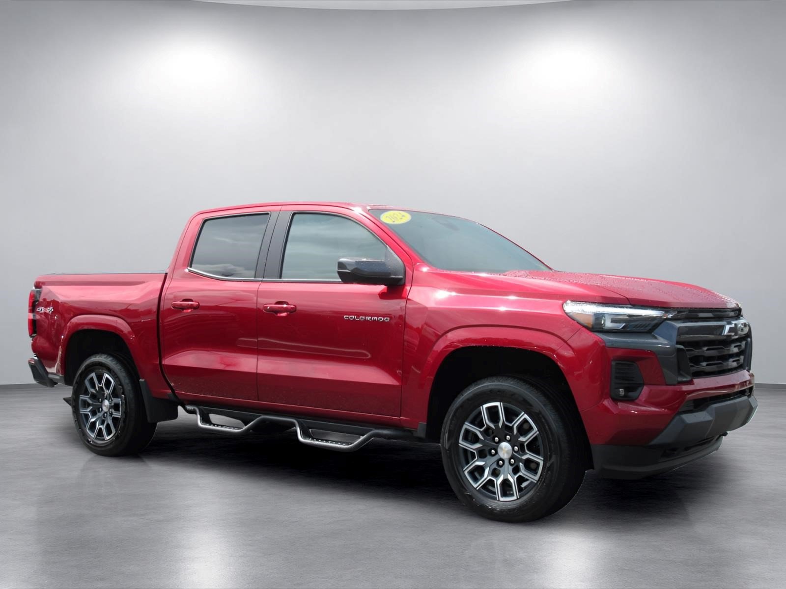 Used 2024 Chevrolet Colorado LT w/ LT Convenience Package III AWD/4WD image 1