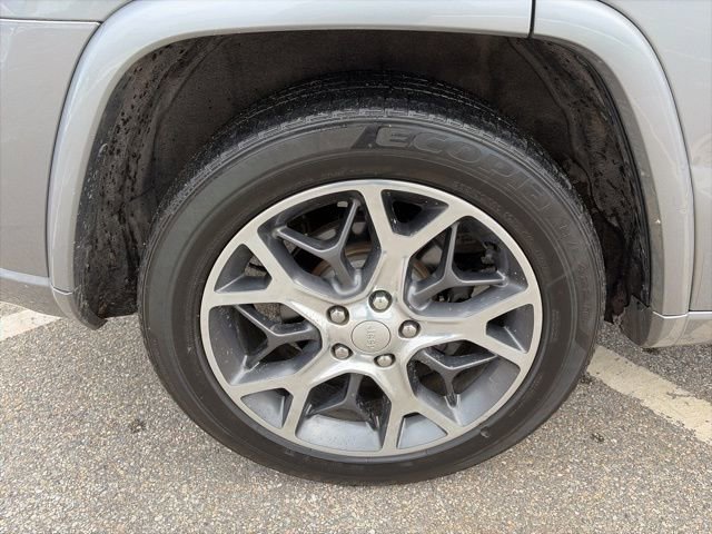Used 2020 Jeep Grand Cherokee Overland image 11