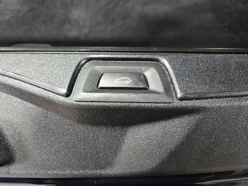 Used 2023 BMW X5 M50i w/ Executive Package image 55