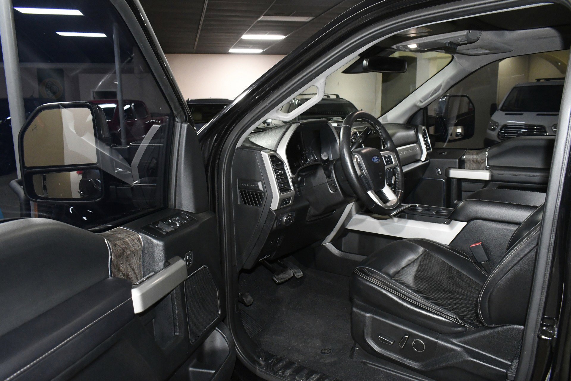 Used 2019 Ford F250 Lariat w/ Lariat Ultimate Package image 45