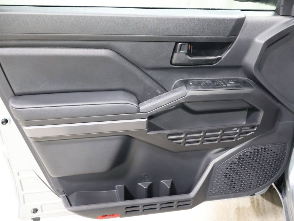 New 2026 Toyota Tacoma SR5 AWD/4WD image 9