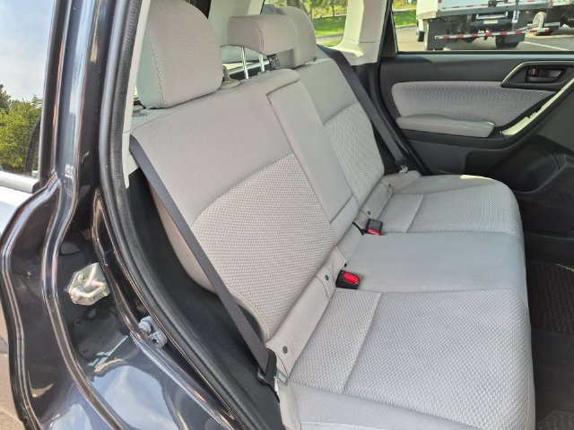 Used 2018 Subaru Forester 2.5i Premium w/ All-Weather Package AWD/4WD image 28