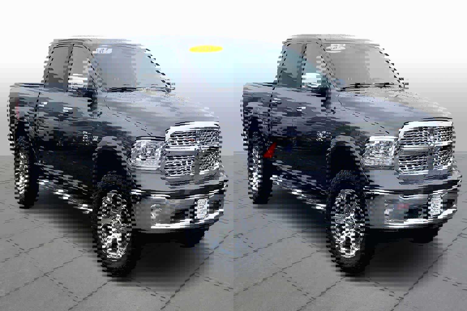 Used 2017 RAM 1500 Laramie image 2