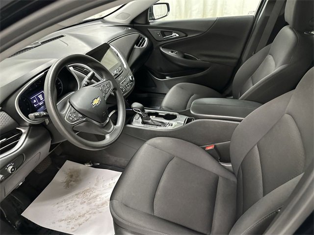 Used 2023 Chevrolet Malibu LT image 14