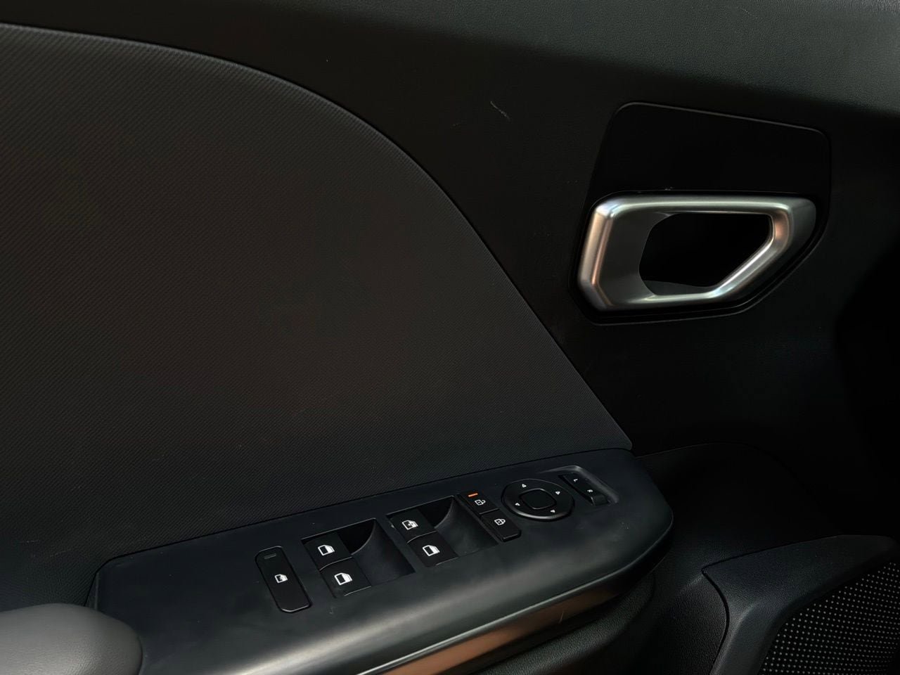 Used 2025 Kia K4 FWD image 19