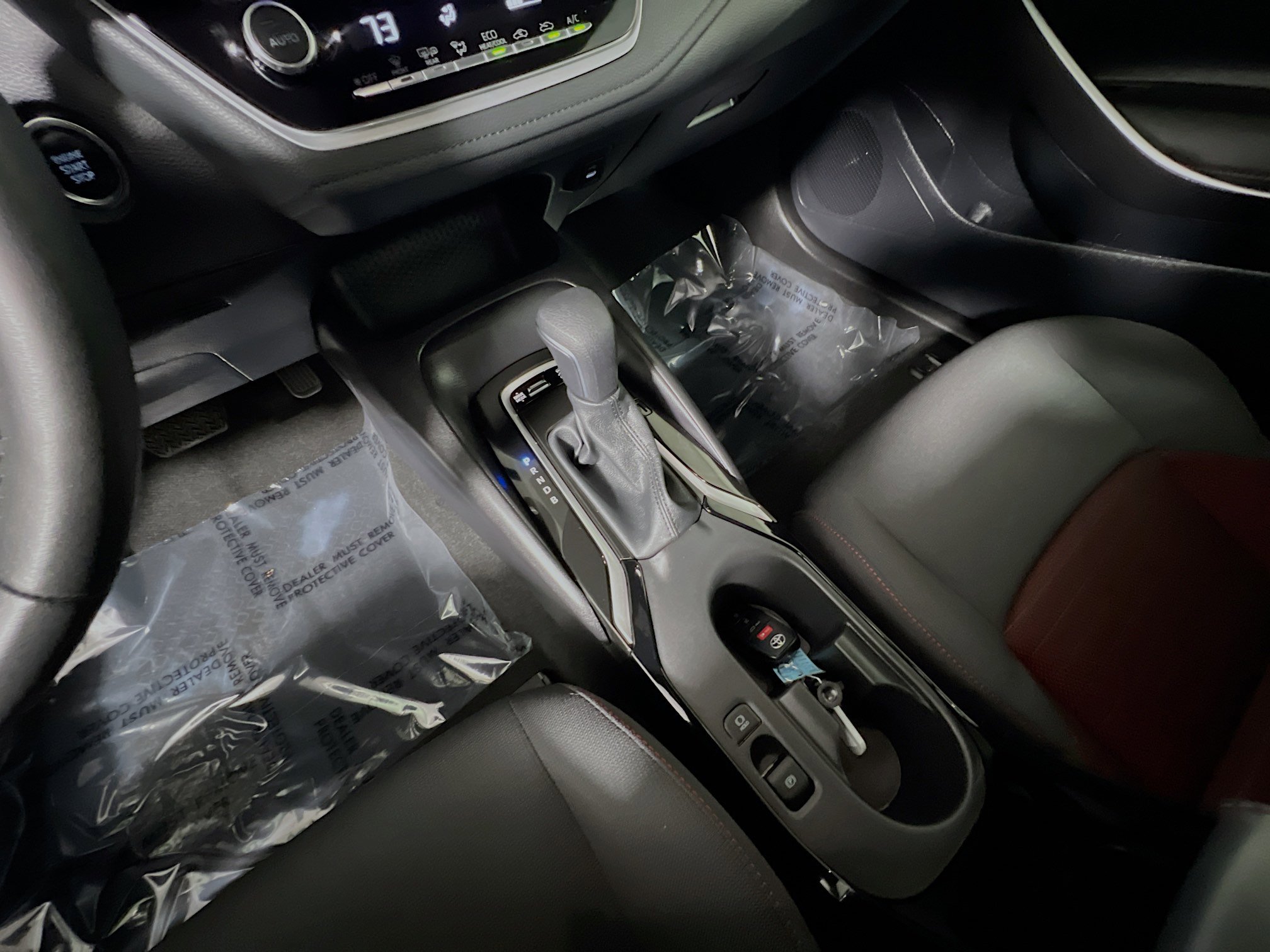 Used 2025 Toyota Corolla SE image 25