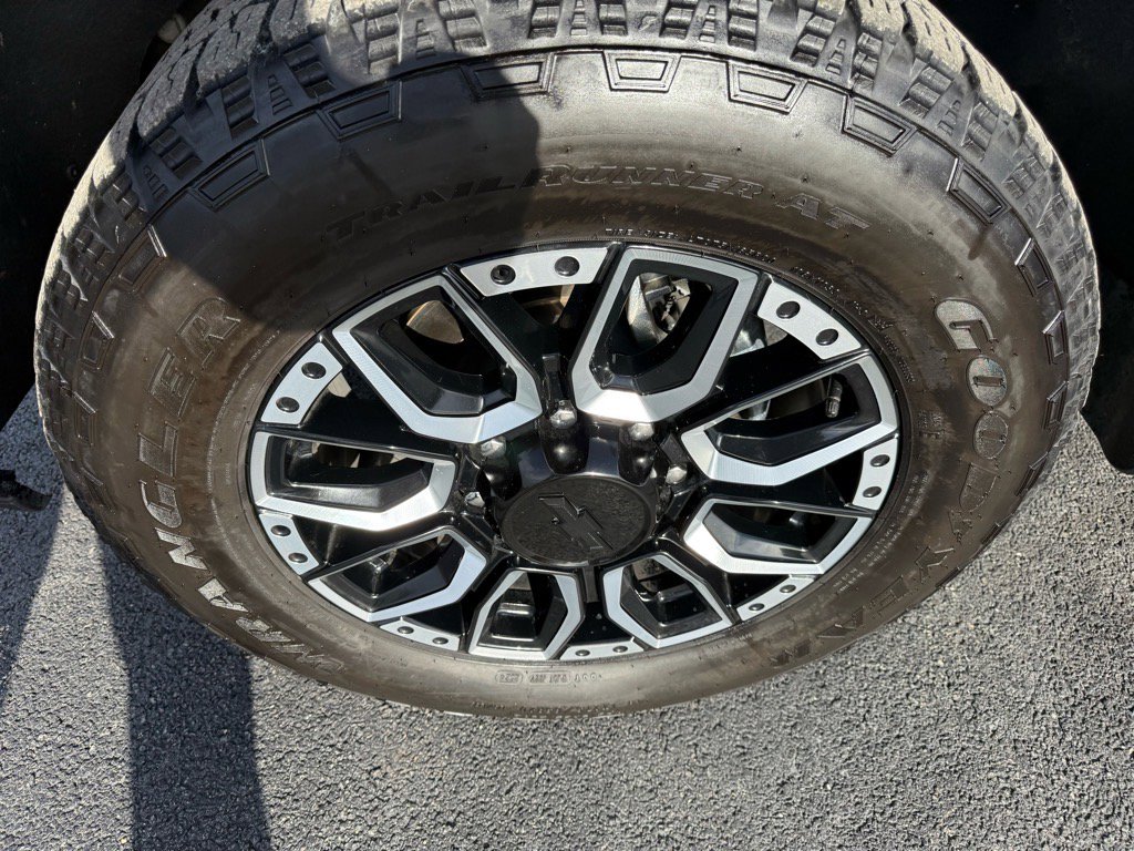 Used 2025 Chevrolet Silverado 2500 High Country w/ High Country Premium Package image 10