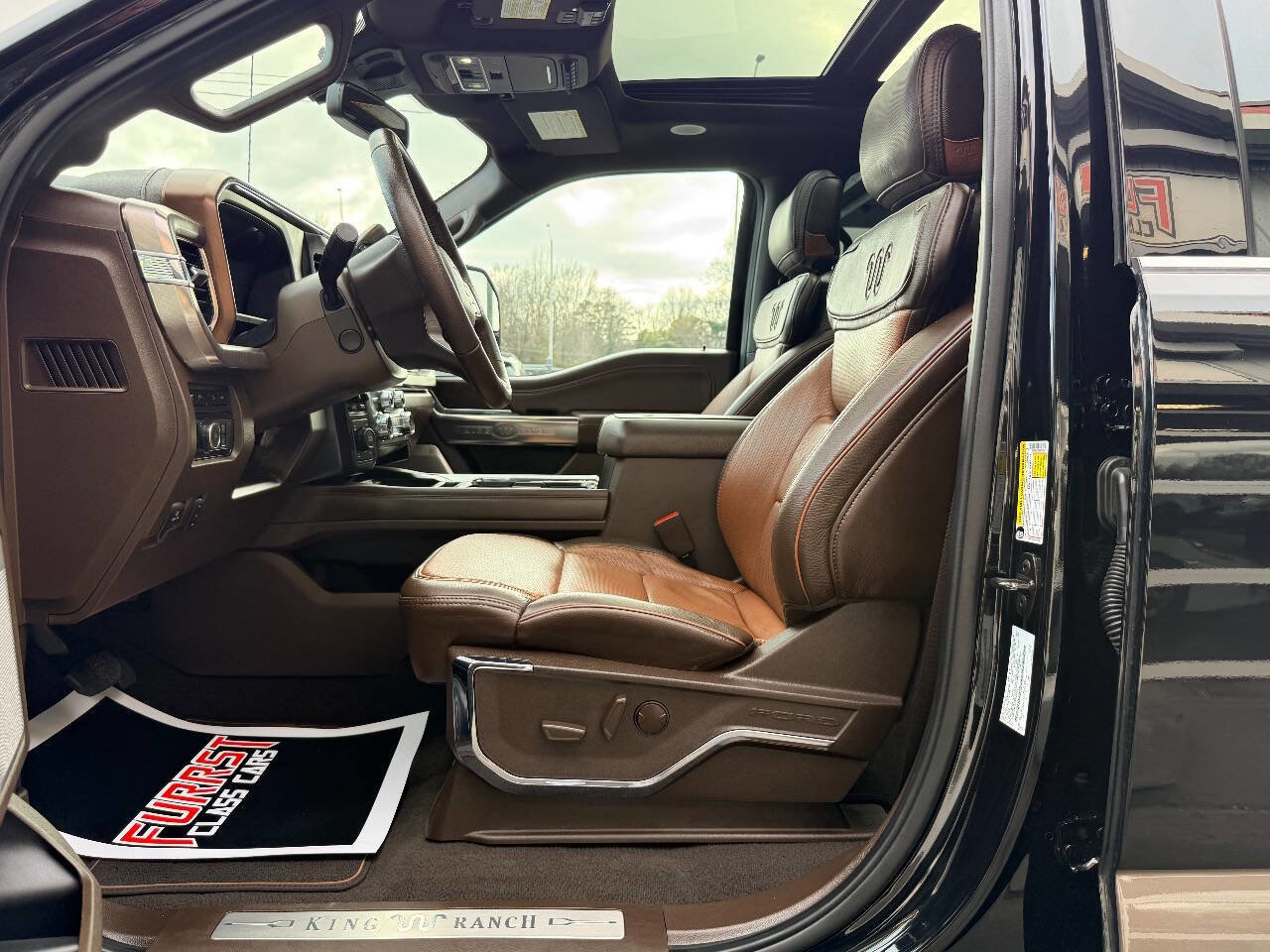 Used 2023 Ford F250 King Ranch w/ FX4 Off-Road Package image 23