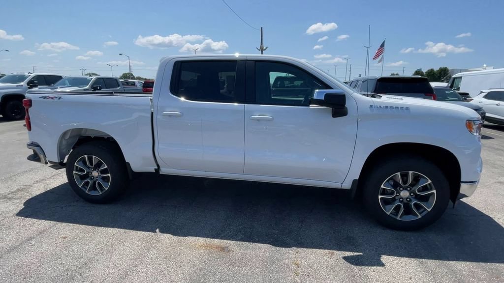 New 2026 Chevrolet Silverado 1500 LT AWD/4WD image 3