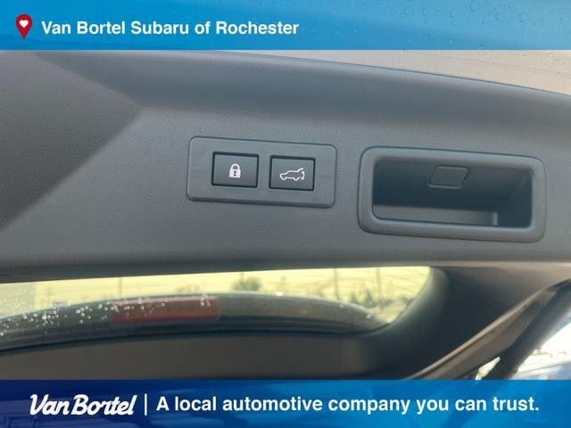 Used 2025 Subaru Forester Limited AWD/4WD image 25