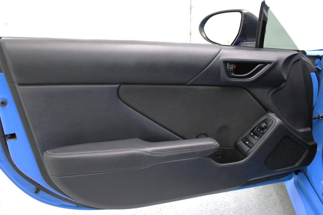 Used 2022 Toyota GR86 image 36